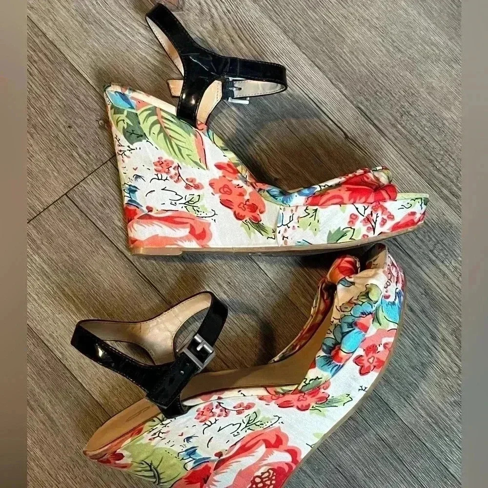 Floral Wedge Sandals with Black Straps